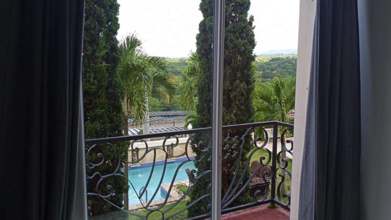 Altos De Fontana Hotel Managua Bagian luar foto