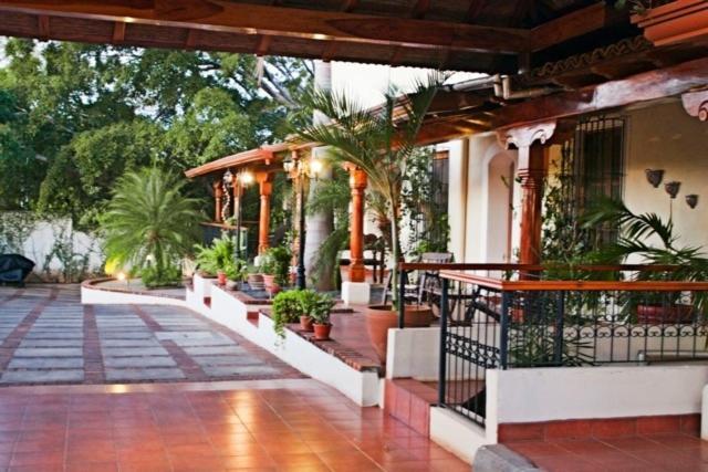 Altos De Fontana Hotel Managua Bagian luar foto