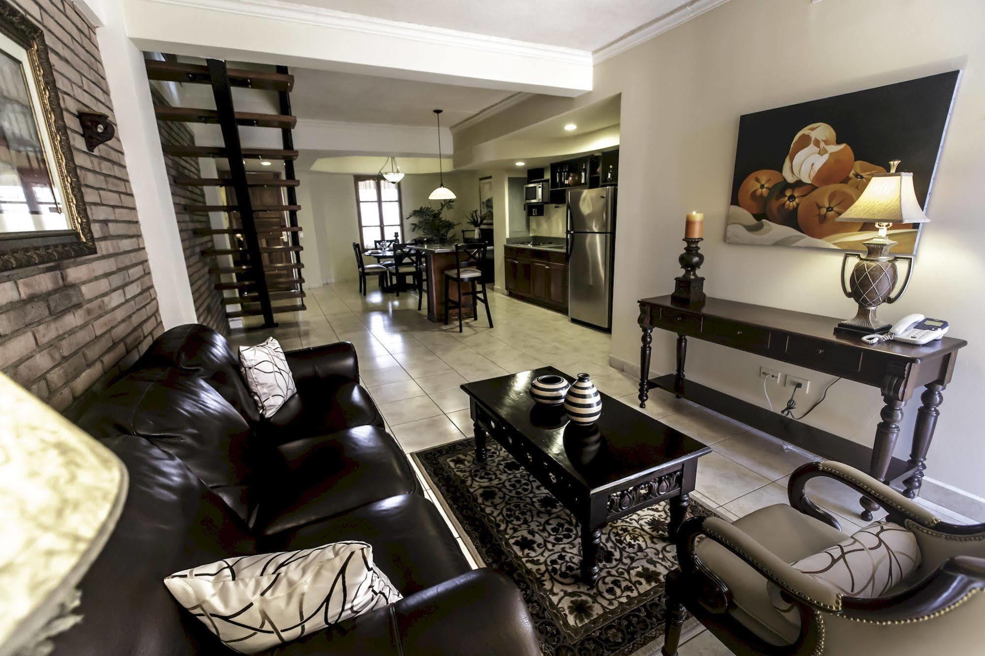 Altos De Fontana Hotel Managua Bagian luar foto